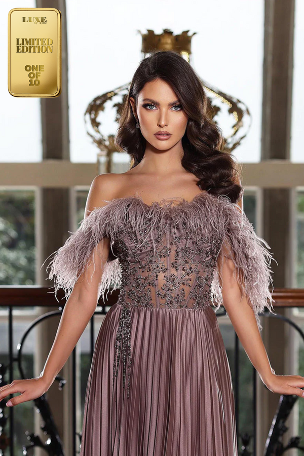 Stunning Strapless Pleatesd Feathers Beads Prom Evening Formal Dress